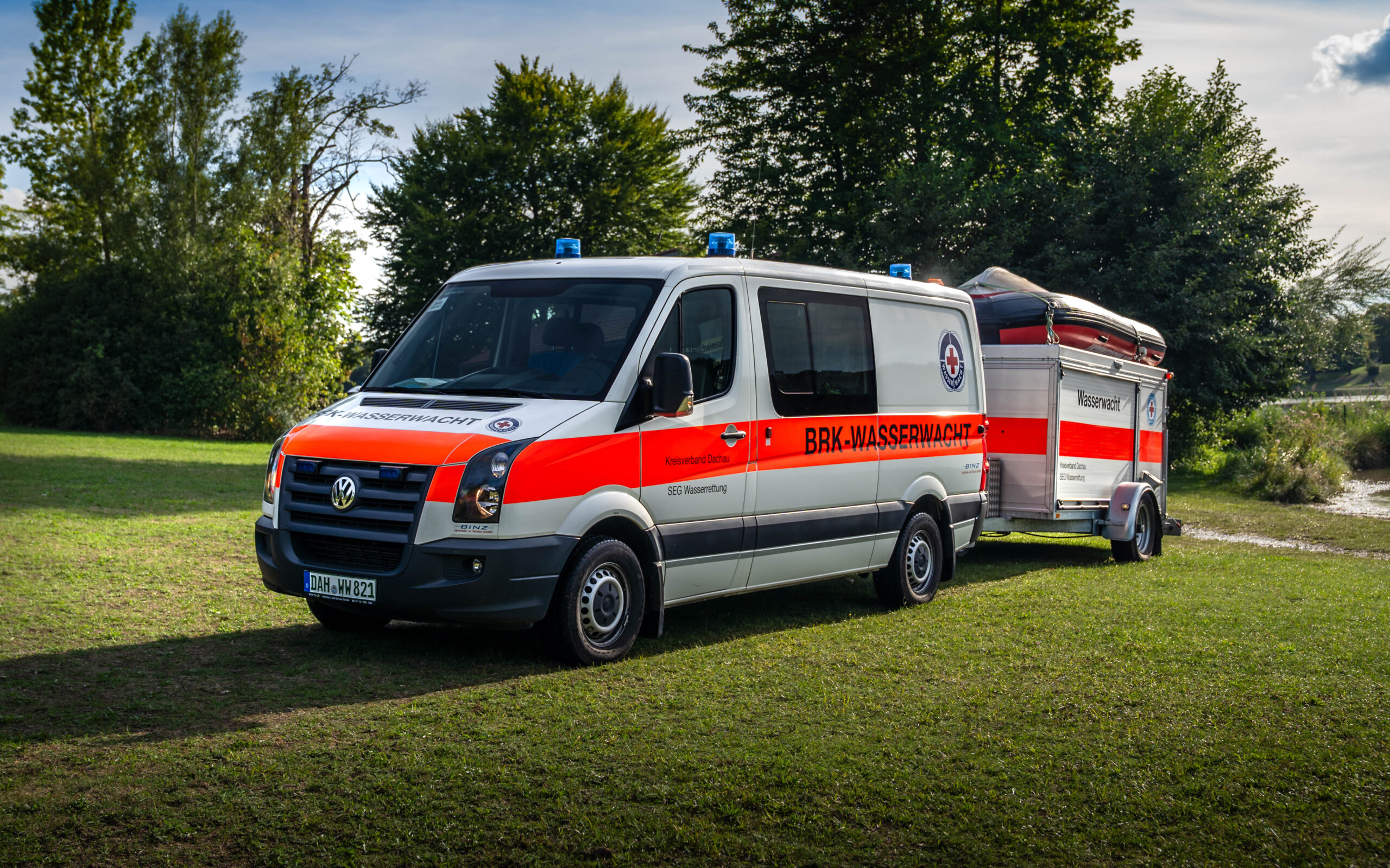 Wasserrettungsfahrzeug DAH 91/1 mit Anhänger